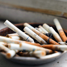 El consumo de cigarrillos cae en favor de productos más baratos como la picadura de pipa.