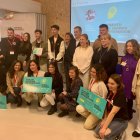 Foto de grupo con los ganadores del concurso Impulso Emprende de FP.