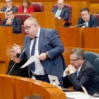 El consejero de Sanidad, Alejandro Vázquez, en el Pleno de las Cortes de Castilla y León.