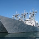 La fragata Numancia atracada en un puerto español.