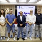 El nuevo cuerpo técnico del Grupo Herce con Rubio y Cabrerizo en el centro de la imagen.