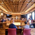 Panorámica del salón de Plenos del Ayuntamiento de Soria durante la sesión.