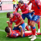 Los jugadores del Numancia celebran el tanto de Bonilla de la primera parte.