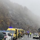 Cortada la AP-66 entre León y Asturias por un desprendimiento de tierra y piedras.