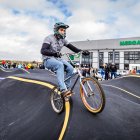 Numerosos ciclistas y espectadores acudieron a conocer el circuito
