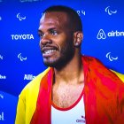 David Pineda tras lograr la plata en las Paralimpiadas de París.