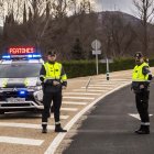 Guardias civiles durante un operativo en una carretera de Soria.