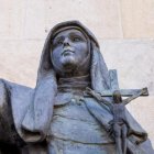 Detalle de la estauta de Soria María de Jesús de Ágreda en Soria.