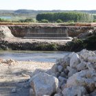 Aspecto del puente provisional de San Esteban este viernes.