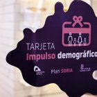Tarjeta del cheque bebé que concede la Diputación de Soria.