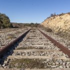 Vía abandonada del antiguo trayecto de la Soria-Castejón