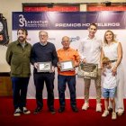 Premiados por los hosteleros en la foto de familia.