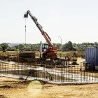 Obras para la plataforma para colocar el edificio de Maderaula
