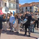 La Banda Municipal de Música de Soria en su pasacalles por Santa Cecilia.