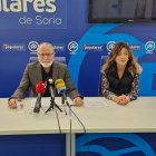 José Antonio de Miguel e Isabel Bartolomé, concejales del PP en el Ayuntamiento de Almazán.