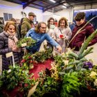 La venta de acebo es la protagonista de la feria en Oncala.