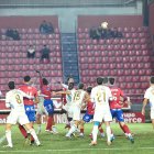 Dos errores defensivos condenan al equipo rojillo.