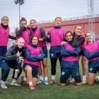 Zaira Gallardo Bartolomé en la final de abajo la segunda por la izquierda.