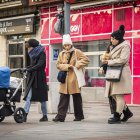 Gorros, abrigos y guantes para dar la bienvenida a 2026.