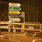 Carretera cortada al tráfico y al paso de personas en dirección a Tardesillas.