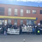 Vecinos de Arcos de Jalón en una concentración de protesta.
