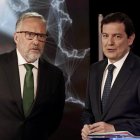Carlos Pollán y Alfonso Fernández Mañueco en el segundo debate televisivo del 15-M.