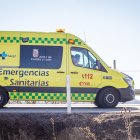 Una ambulancia atiende un accidente en una imagen de archivo.
