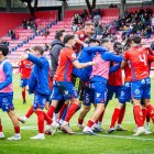Victoria para mantenerse vivo en la pelea y que sirve de homenaje a la cantera y la afición
