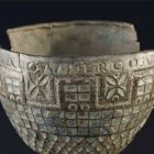 Detalle de la copa de Berlanga, cuyo origen se sitúa en el Muro de Adriano.
