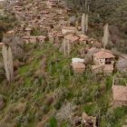 Trasmoz conserva su arquitectura tradicional y una fama ligada a las historias de brujas y a su singular pasado, que lo han convertido en uno de los pueblos más curiosos de España