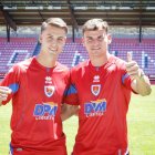Jorge Domínguez y Víctor Charlez durante su presentación como nuevos jugadores del Numancia.