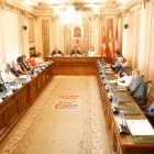 Celebración del pleno de la Diputación.