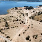 Estado del paraje junto al embalse de la Cuerda del Pozo tras la celebración del Motorbeach.