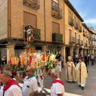 San Roque recorre la calle Mayor de El Burgo de Osma en sus fiestas.