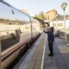 El último tren que salió de la estación de Soria en la tarde del 31 de marzo de 2025.
