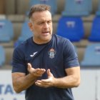 El entrenador del Talavera, Pedro Díaz, durante un entrenamiento.