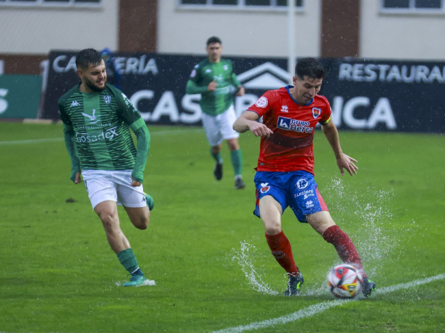 Los rojillos a dos puntos del ascenso directo