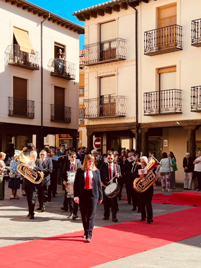 Celebración de la Guardia Civil en el día de la Virgen del Pilar en San Esteban.