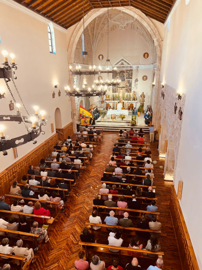 Celebración de la Guardia Civil en el día de la Virgen del Pilar en San Esteban.