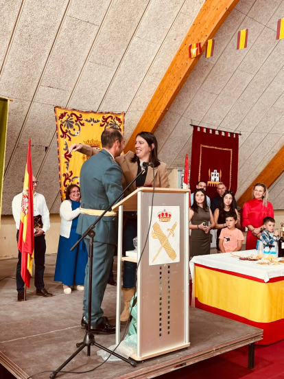 Celebración de la Guardia Civil en el día de la Virgen del Pilar en San Esteban.