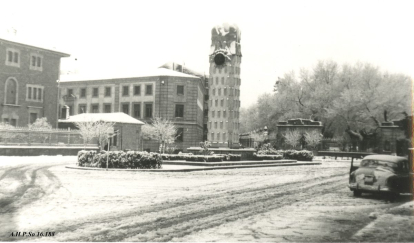 Monumento del General Yagüe en la navidad de 1955