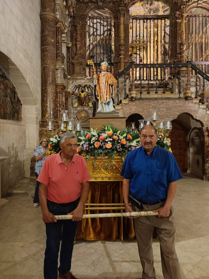 La procesión se vio condicionada por la meteorología.