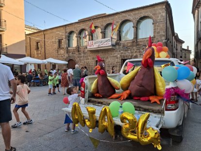 Recorrido del Gallo Roque en la camioneta