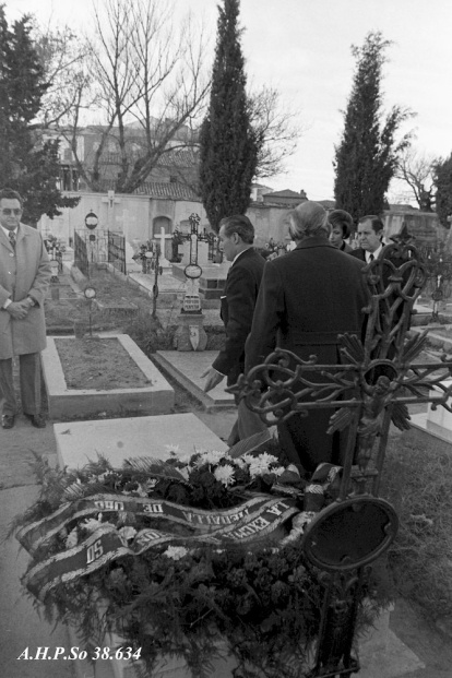 Cementerio. Homenaje a D. Clemente Saenz García en 1973