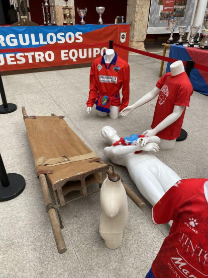 Trofeos, camisetas, botas, recortes de prensa y otros elementos de la historia del club