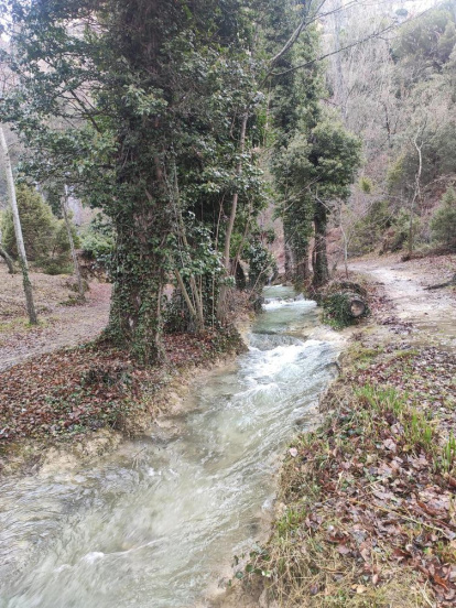 La Cascada de La Toba con una fuerza que estremece