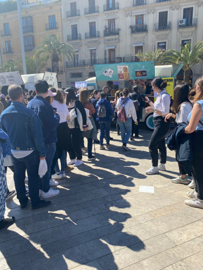 Promoción del Torrezno de Soria en Valencia.-A.M.