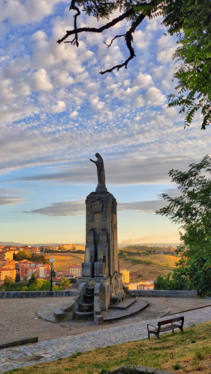 «Amanecer desde el castillo». Eva Bartolomé