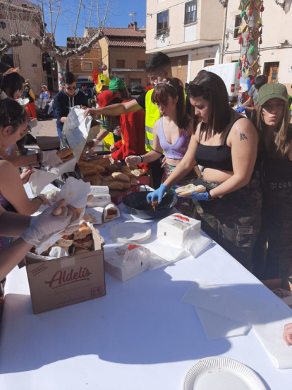 Comida de quintos y carnaval en San Esteban.-ANA HERNANDO