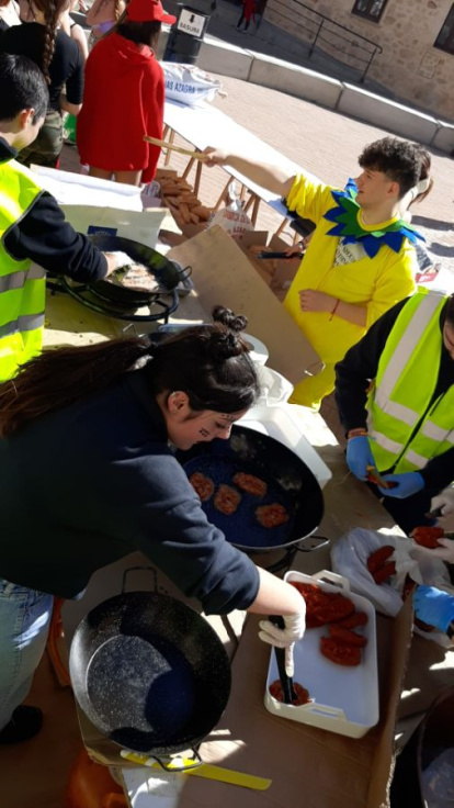 Comida de quintos y carnaval en San Esteban.-ANA HERNANDO
